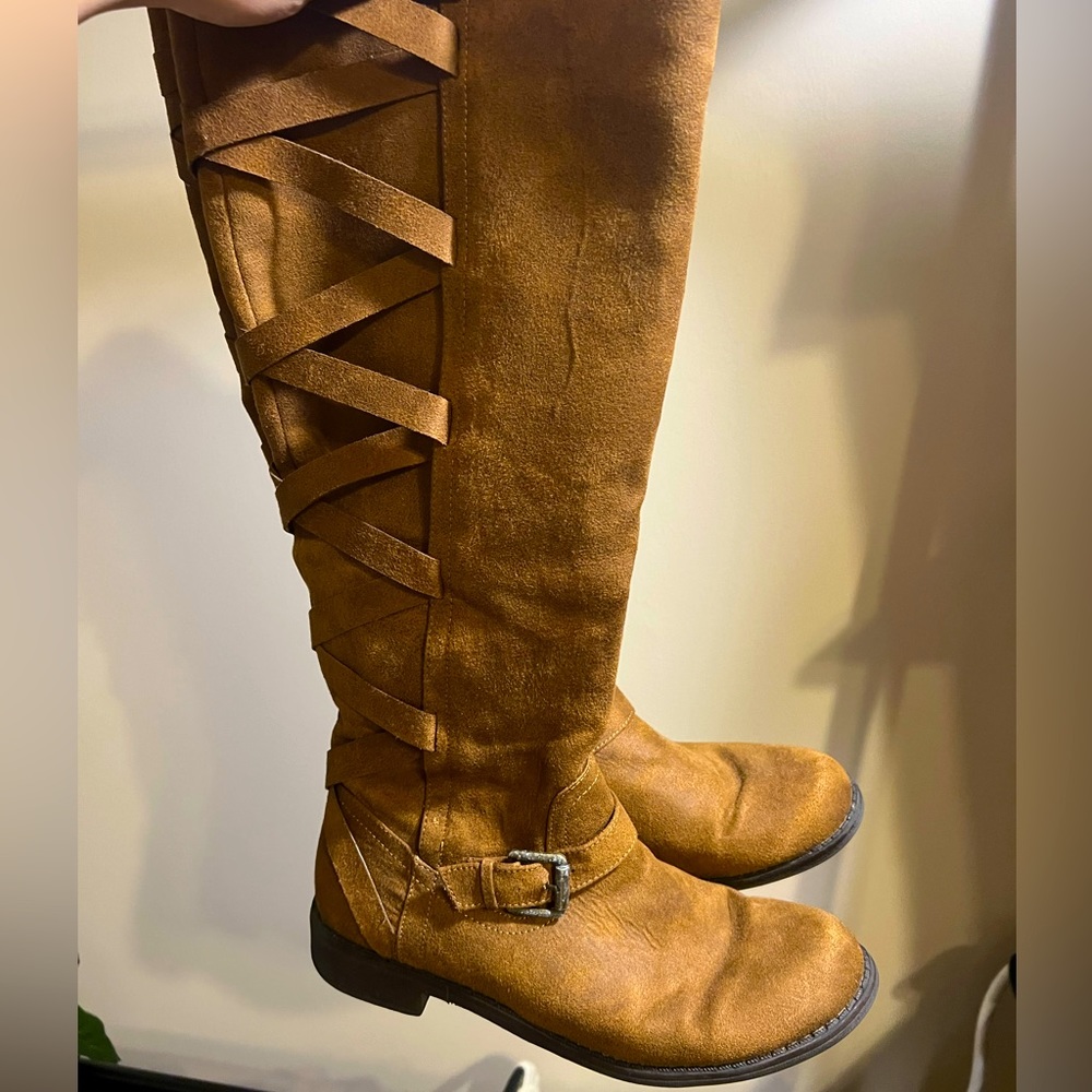 Brown riding boots, in great condition, very comfy just outgrew them